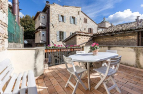 Le Finestre sul Corso Roomy Apartment with terrace Assisi